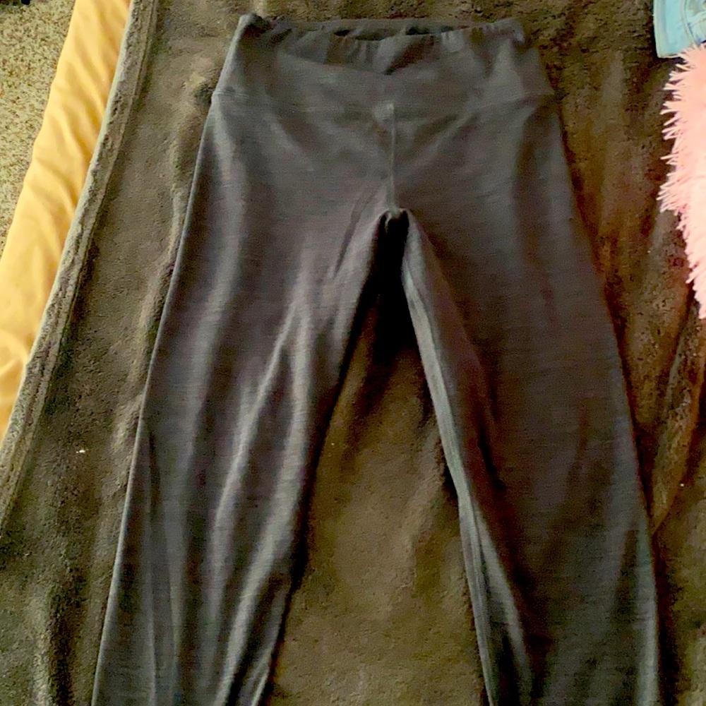 american eagle medium black leggings